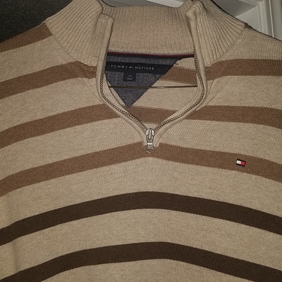 Tommy Hillfiger sweater - Picture 3 of 3